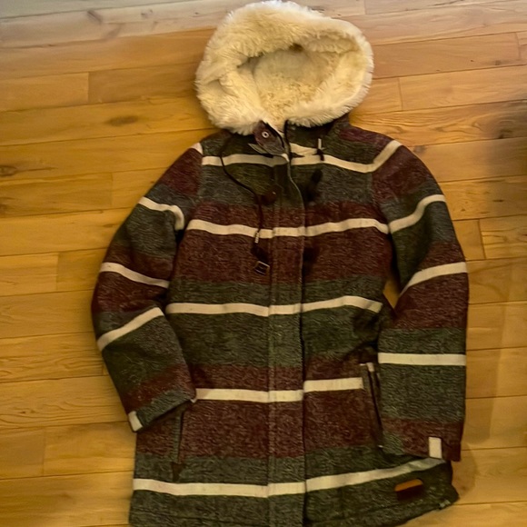 Roxy Hooded Winter Jacket - Picture 1 of 10